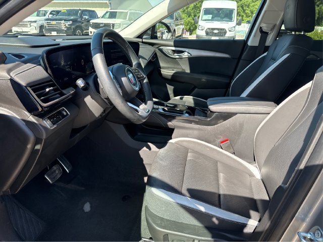 Used 2025 Buick Envision Sport Touring AWD/4WD image 9