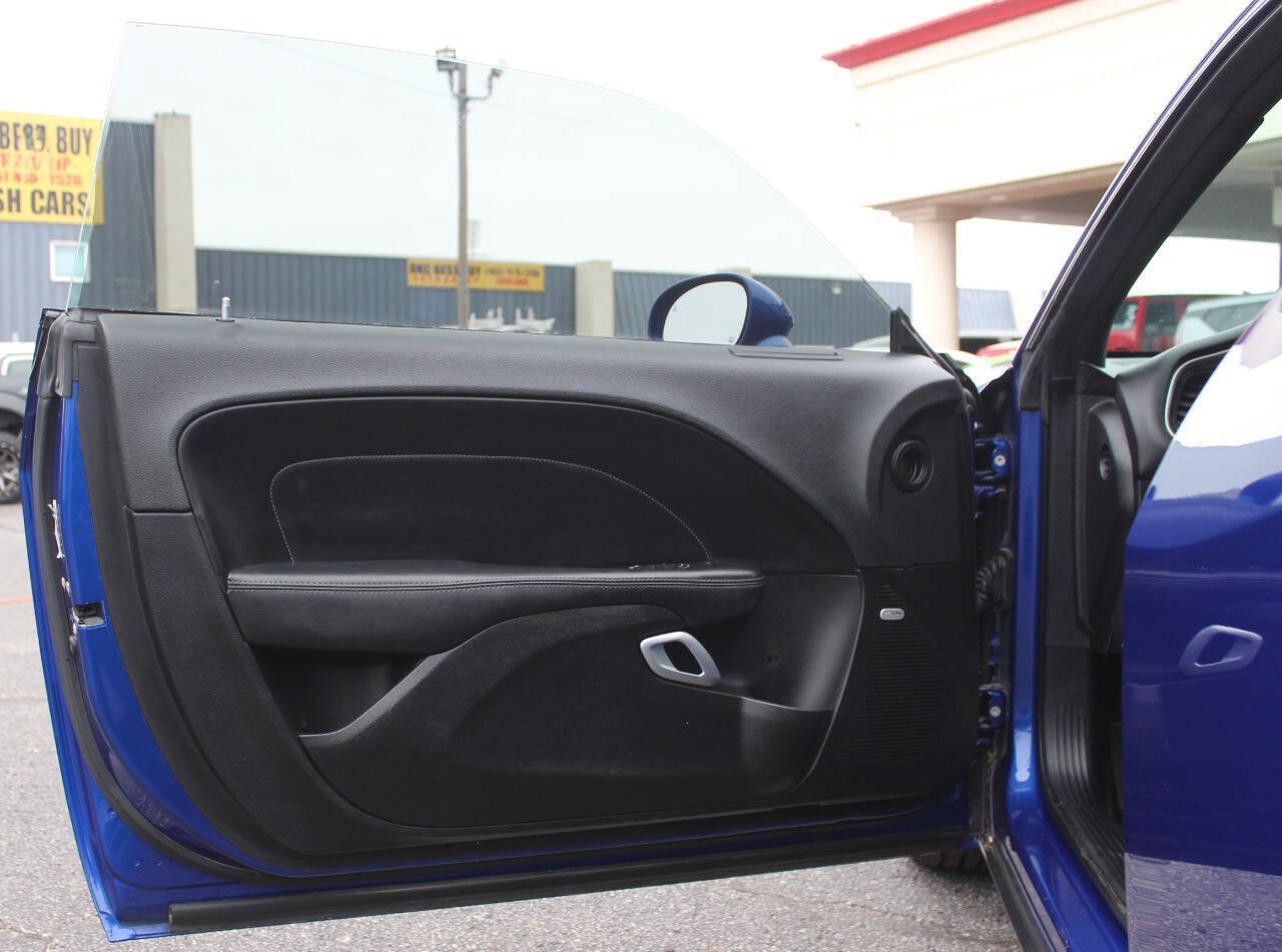Used 2019 Dodge Challenger GT w/ Plus Package RWD image 14
