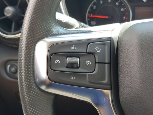 Used 2025 Chevrolet Blazer LT FWD image 19