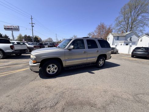 Used 2002 Chevrolet Tahoe LT AWD/4WD image 16