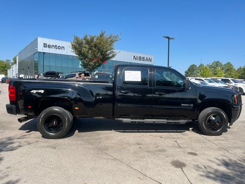 Used 2012 GMC Sierra 3500 SLE w/ SLE Preferred Package AWD/4WD image 11