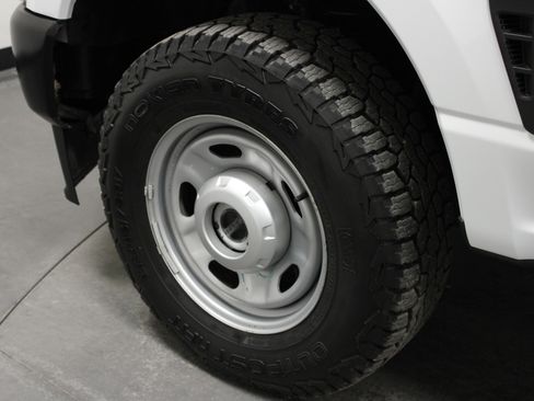 Used 2023 Ford F250 XL image 10