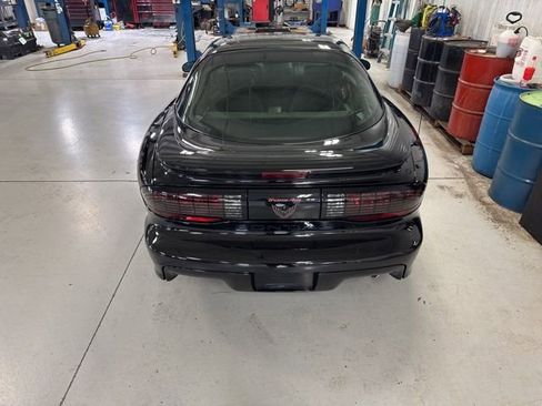 Used 1994 Pontiac Firebird Trans Am RWD image 11