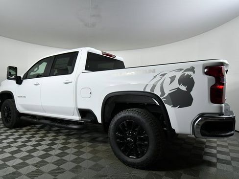 New 2026 Chevrolet Silverado 2500 LT image 14