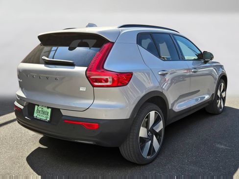 Certified 2023 Volvo XC40 Recharge Ultimate AWD/4WD image 5