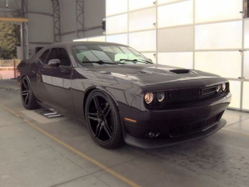 Used 2021 Dodge Challenger R/T Scat Pack RWD image 2