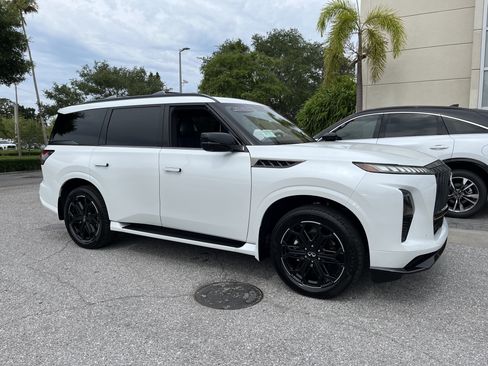 Certified 2026 INFINITI QX80 4WD image 12