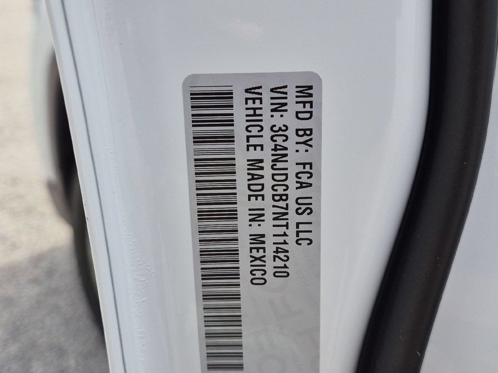 Used 2022 Jeep Compass Limited w/ Sun and Sound Group AWD/4WD image 28