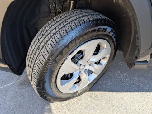 Used 2025 Toyota RAV4 LE image 21