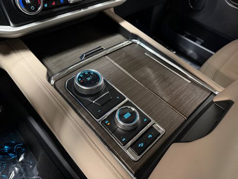 Certified 2024 Ford Expedition Max Limited image 26