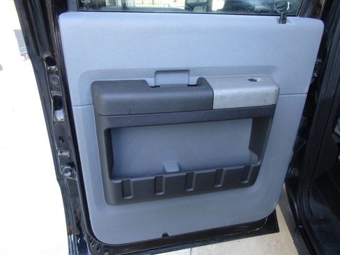 Used 2016 Ford F250 XLT w/ FX4 Off-Road Package image 17