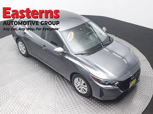 Used 2024 Nissan Sentra S FWD image 3