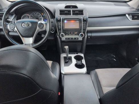 Used 2012 Toyota Camry SE image 25