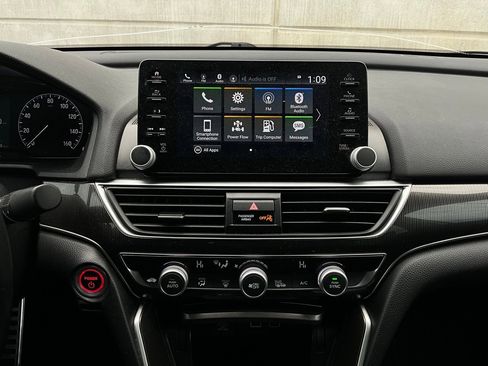 Used 2022 Honda Accord Sport image 24