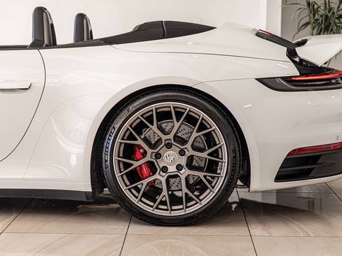 Used 2022 Porsche 911 Carrera 4S image 8