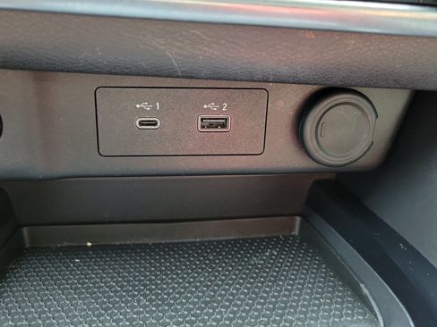 Certified 2023 Nissan Rogue SV FWD image 27