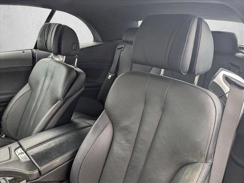 Used 2014 BMW 640i Convertible image 12