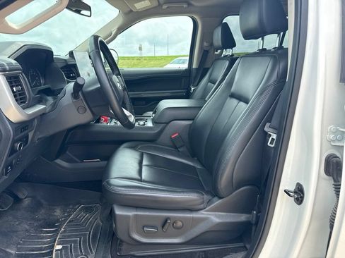Used 2023 Ford Expedition Max XLT AWD/4WD image 14