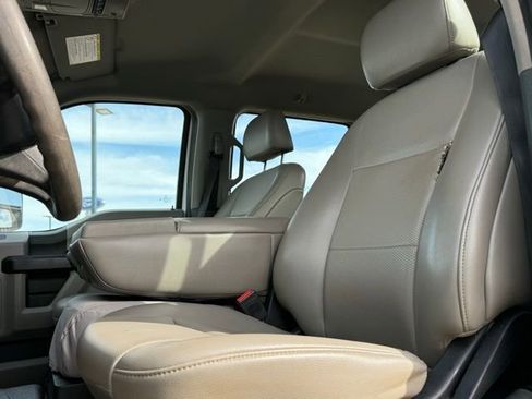 Used 2021 Ford F350 XL w/ Power Equipment Group image 15