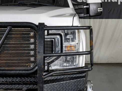 Used 2022 Ford F350 Lariat w/ Lariat Value Package AWD/4WD image 39