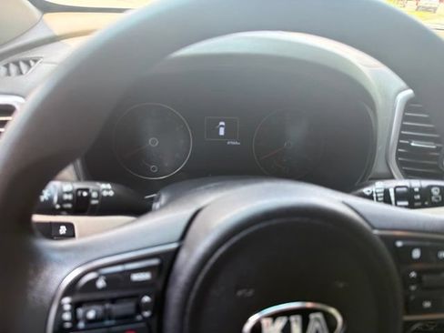 Used 2018 Kia Sportage LX AWD/4WD image 14