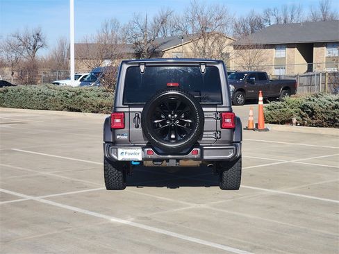 Used 2021 Jeep Wrangler Unlimited Sahara image 6