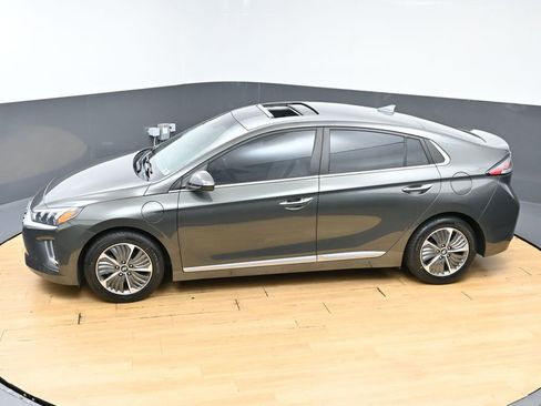 Used 2022 Hyundai Ioniq Limited FWD image 46