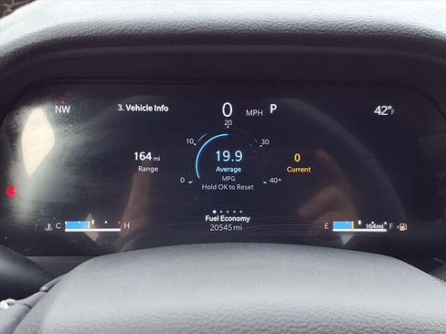 Used 2024 Jeep Grand Cherokee Altitude image 17