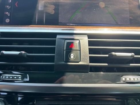 Used 2019 BMW X3 xDrive30i w/ Driving Assistance Package AWD/4WD image 21