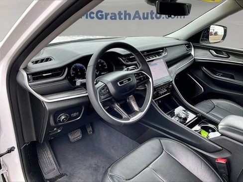 Used 2023 Jeep Grand Cherokee Limited w/ Luxury Tech Group II AWD/4WD image 21