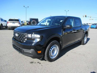 New 2025 Ford Maverick XL w/ Equipment Group 101A