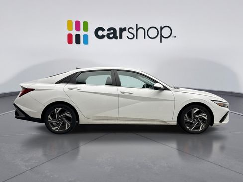 Used 2024 Hyundai Elantra Limited FWD image 6