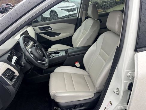 Certified 2023 Nissan Rogue SV w/ SV Premium B Package image 13