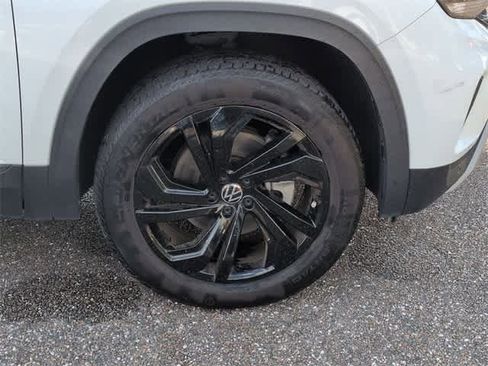 Used 2022 Volkswagen Atlas SE image 14