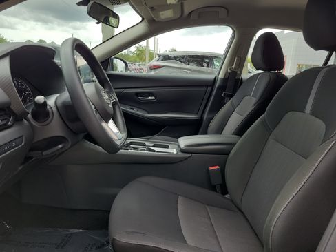 Certified 2025 Nissan Sentra SV FWD image 13