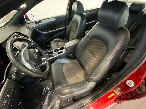 Used 2018 Hyundai Sonata Sport image 11
