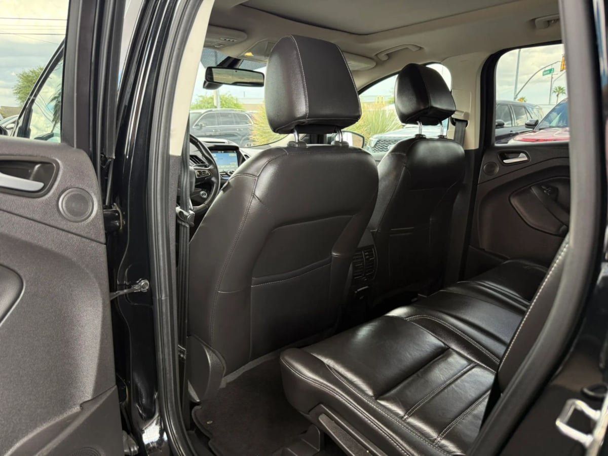 Used 2017 Ford Escape Titanium FWD image 39
