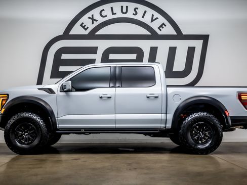Used 2025 Ford F150 Raptor AWD/4WD image 6
