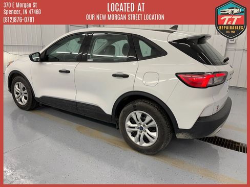 Used 2022 Ford Escape S image 3