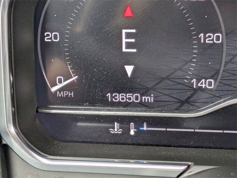 Used 2024 GMC Sierra 2500 AT4 w/ AT4 Preferred Package image 17