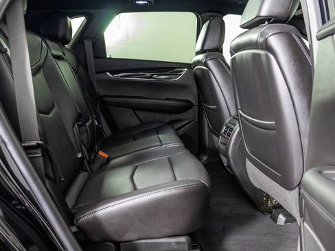 Used 2020 Cadillac XT5 Premium Luxury w/ LPO, Floor Liner Package AWD/4WD image 45