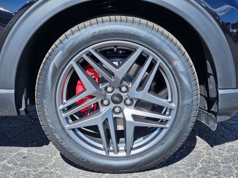 New 2026 Ford Explorer ST-Line w/ ST-Line Street Pack image 10