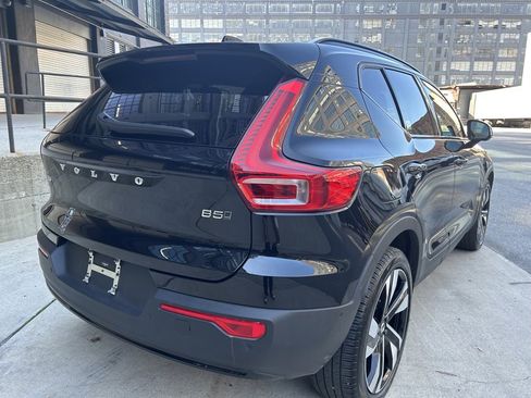 Certified 2025 Volvo XC40 B5 Plus image 10