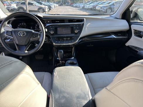 Used 2013 Toyota Avalon XLE Premium image 18
