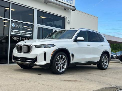Certified 2025 BMW X5 xDrive40i w/ Climate Comfort Package AWD/4WD image 4