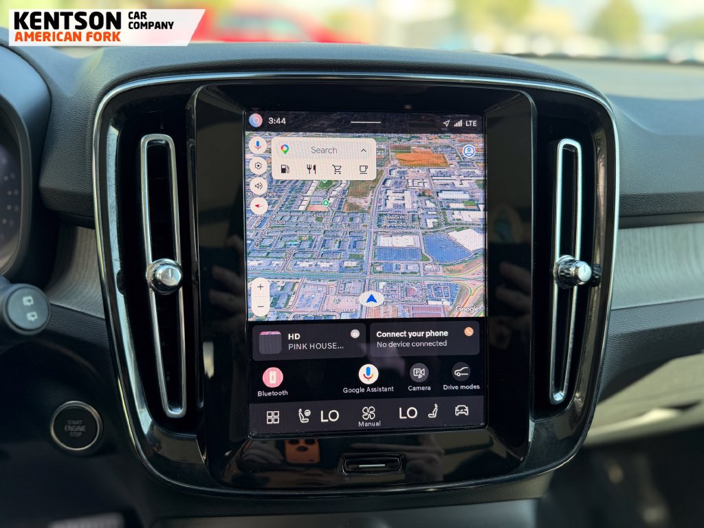 Used 2025 Volvo XC40 B5 Plus AWD/4WD image 26