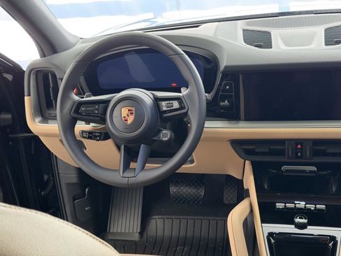 New 2026 Porsche Cayenne image 20