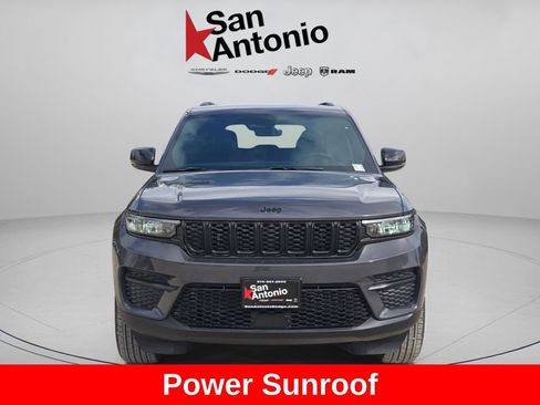 New 2025 Jeep Grand Cherokee Altitude RWD image 3