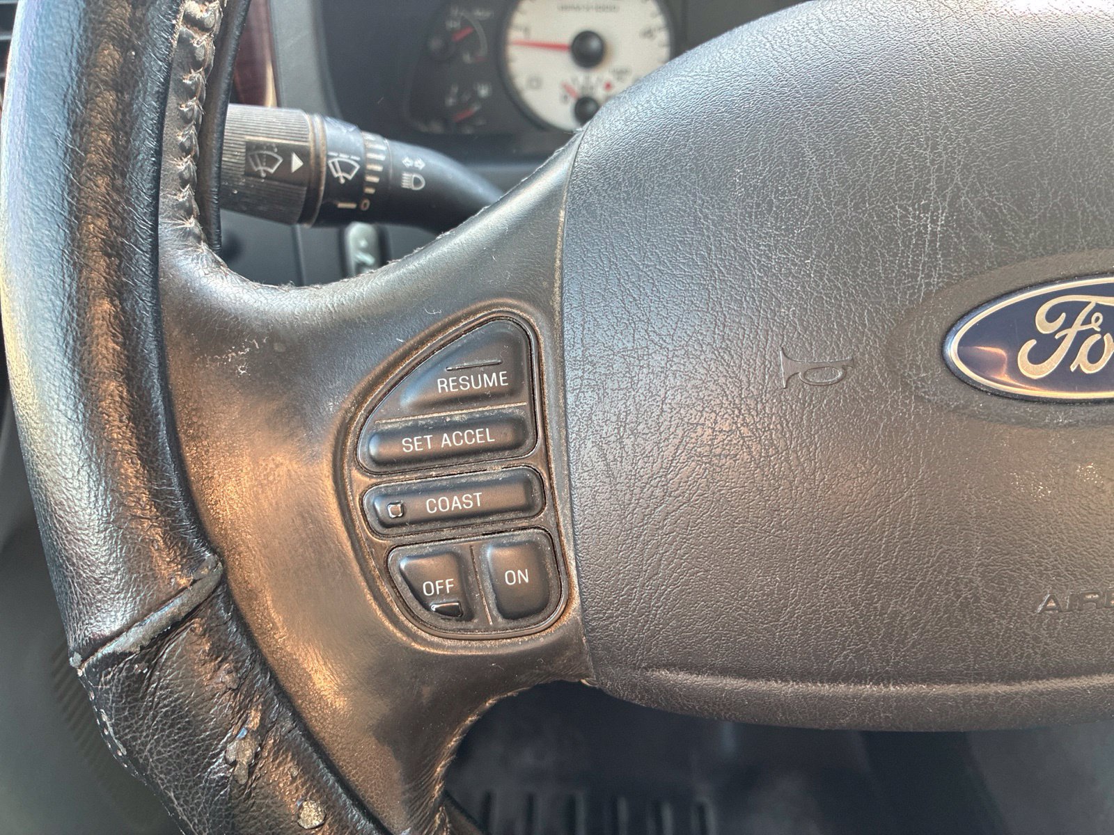 Used 2005 Ford F250 Lariat AWD/4WD image 14
