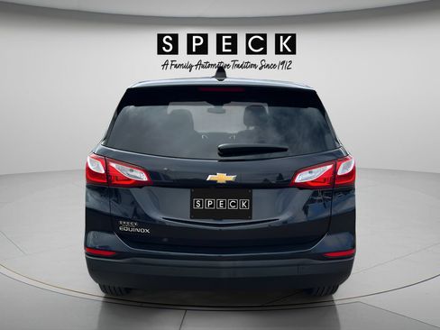 Used 2020 Chevrolet Equinox LS w/ LS Convenience Package FWD image 4